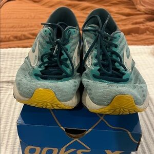 Brooks Running Shoes - Teal and Yellow